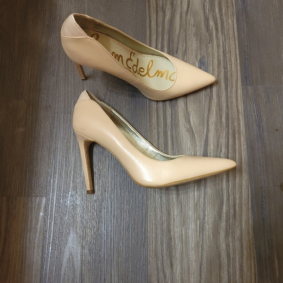Sam Edelman Danna Pumps - Picture 2 of 4